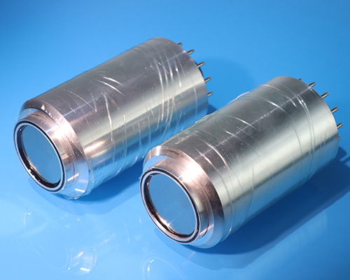 Thin Disk Type NaI(Tl) Crystals and Detectors